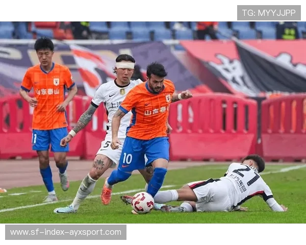 上海海港遭遇亚冠困境，柔佛主场优势明显